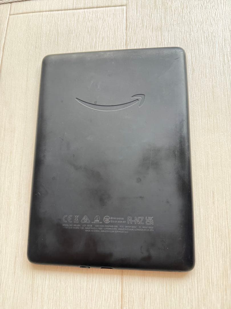 Amazon Kindle 6.8インチ 2021年12月購入　11世代