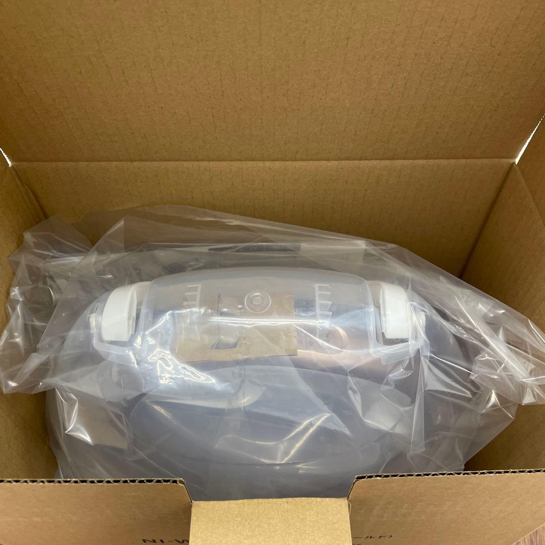 11442 パナソニック コードレススチーム アイロンNI-WL708-PN