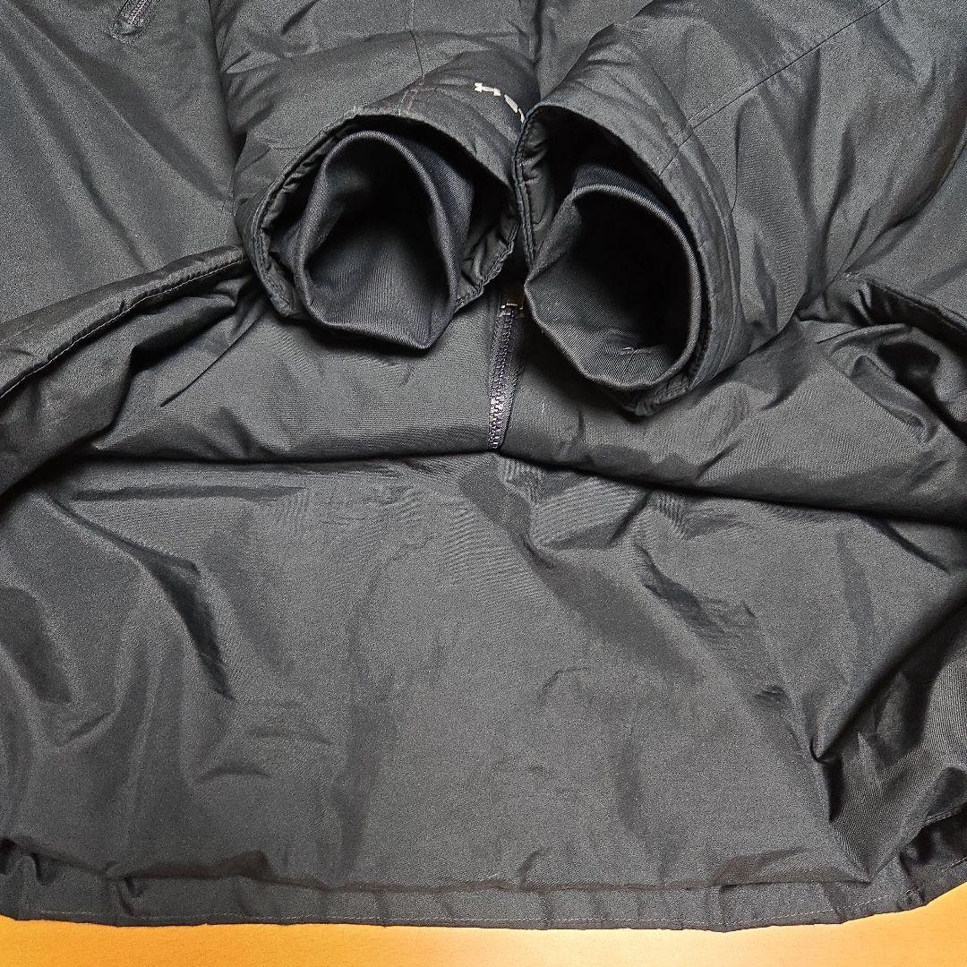 美品　UNDER ARMOUR　M　ベンチコート　黒　インフラレッド　撥水