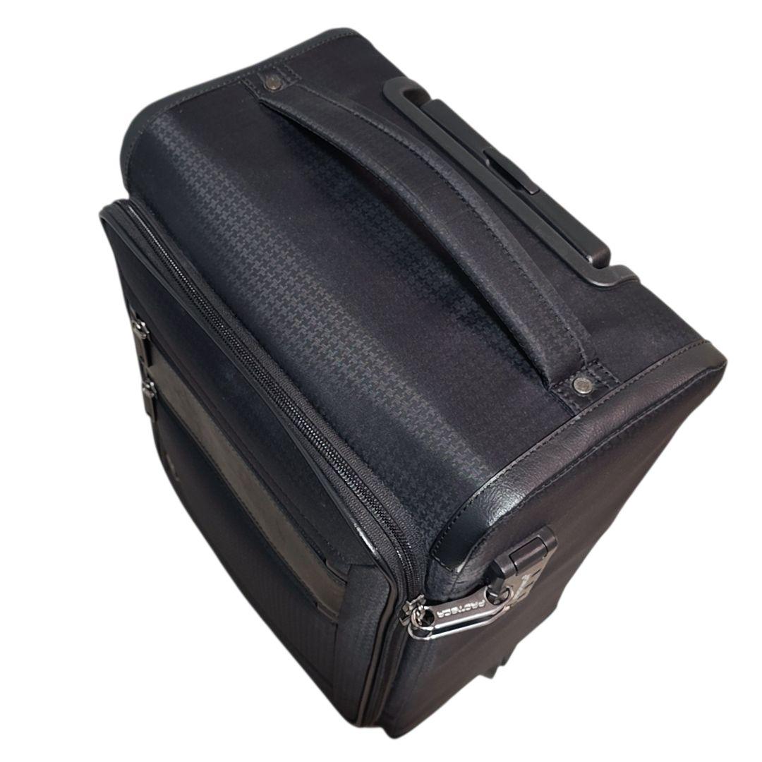 美品 プロテカ 超軽量 ソフトキャリーケース Feena 18L 1.7kg