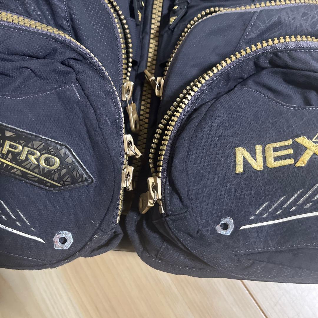 Shimano Limited Pro Nexus フローティングベスト