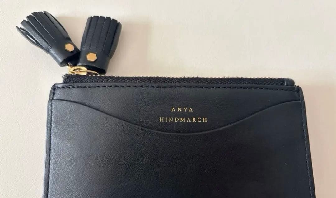 ANYA HINDMARCH アニヤハインドマーチ 二つ折り財布 ブラック
