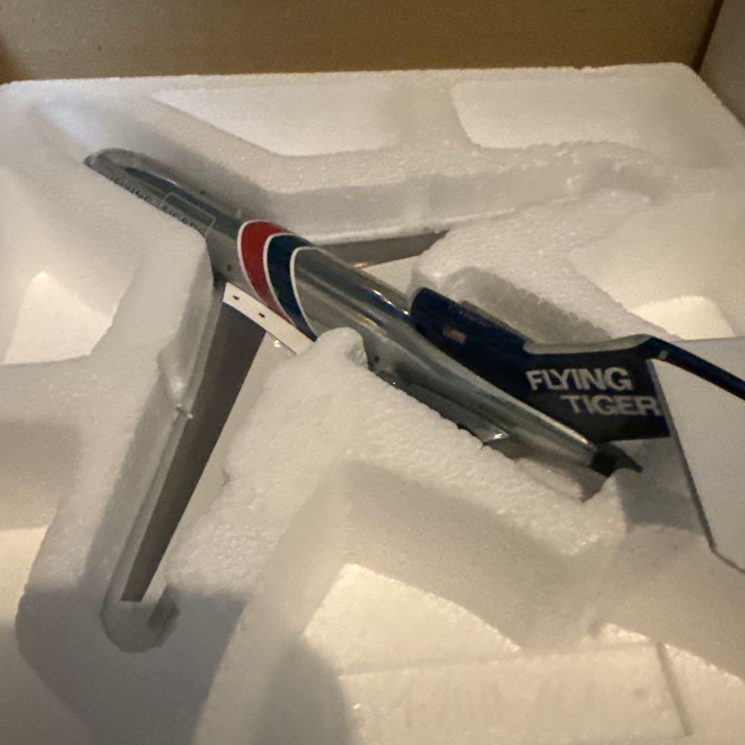 航空機・ヘリコプター Boeing 727-100 Flying Tigers 1/200
