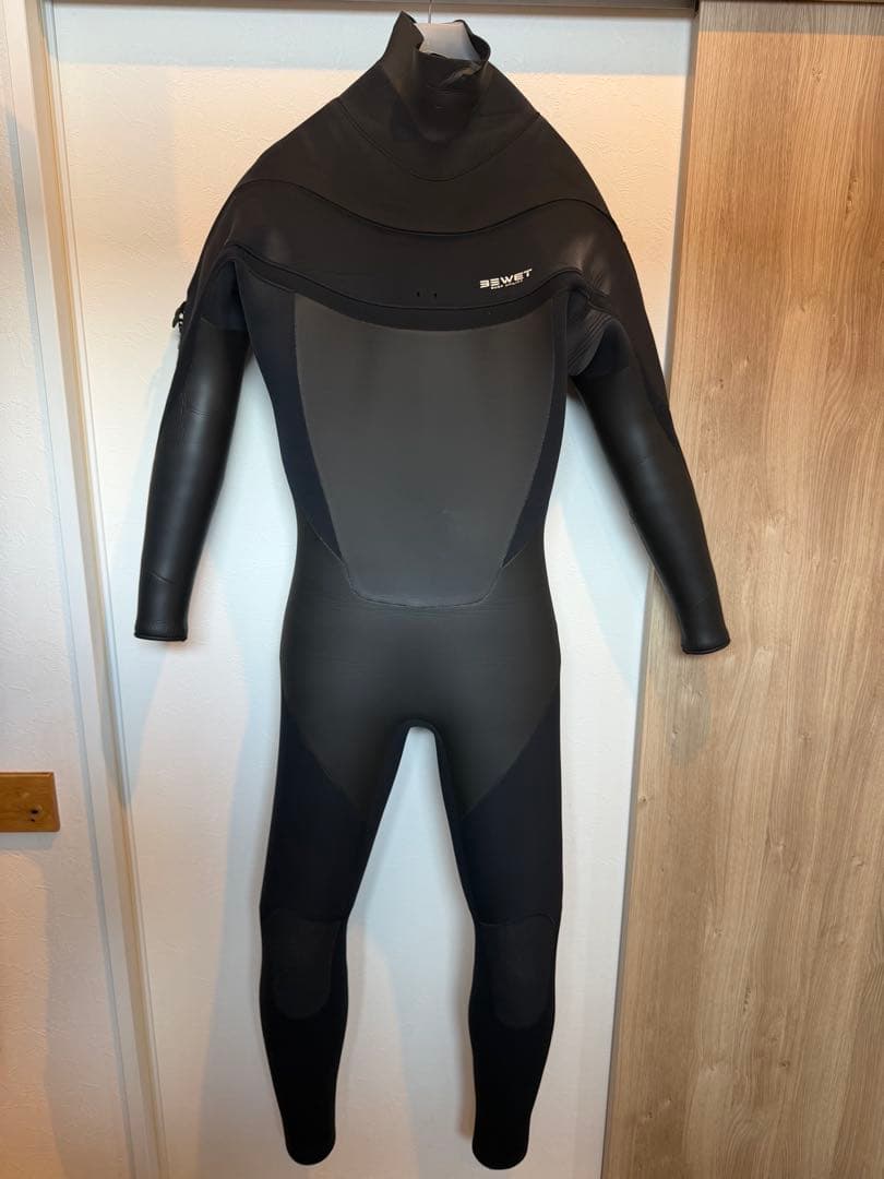 BEWETロングチェストジップ　セミドライウエットスーツ　XLＢ