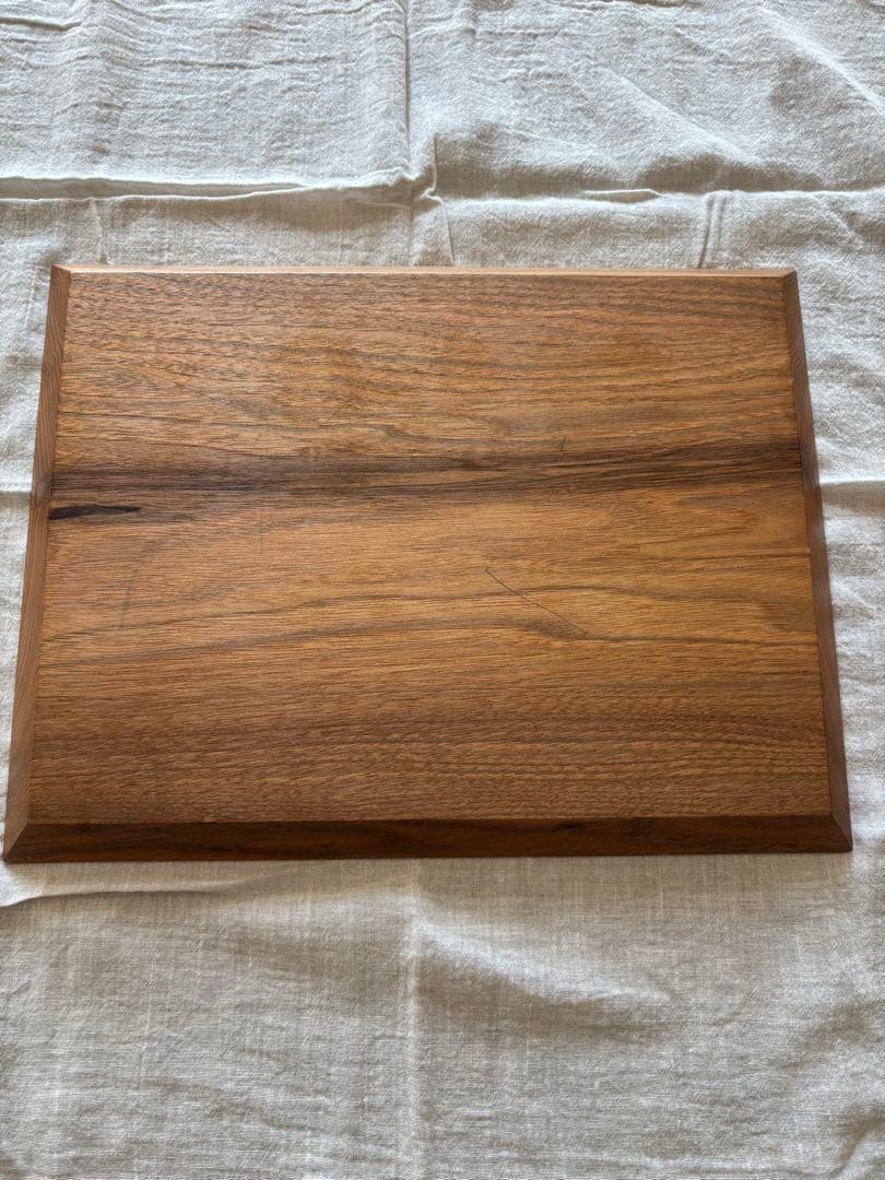 加賀雅之　彫り盆　クルミ