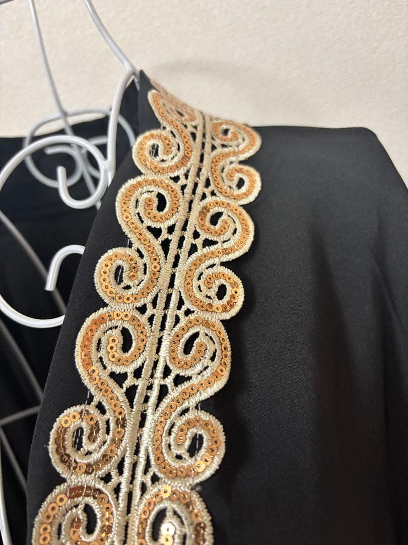 【新品】中東の上品ブラックドレス ゴールド装飾前開きアウタードレス