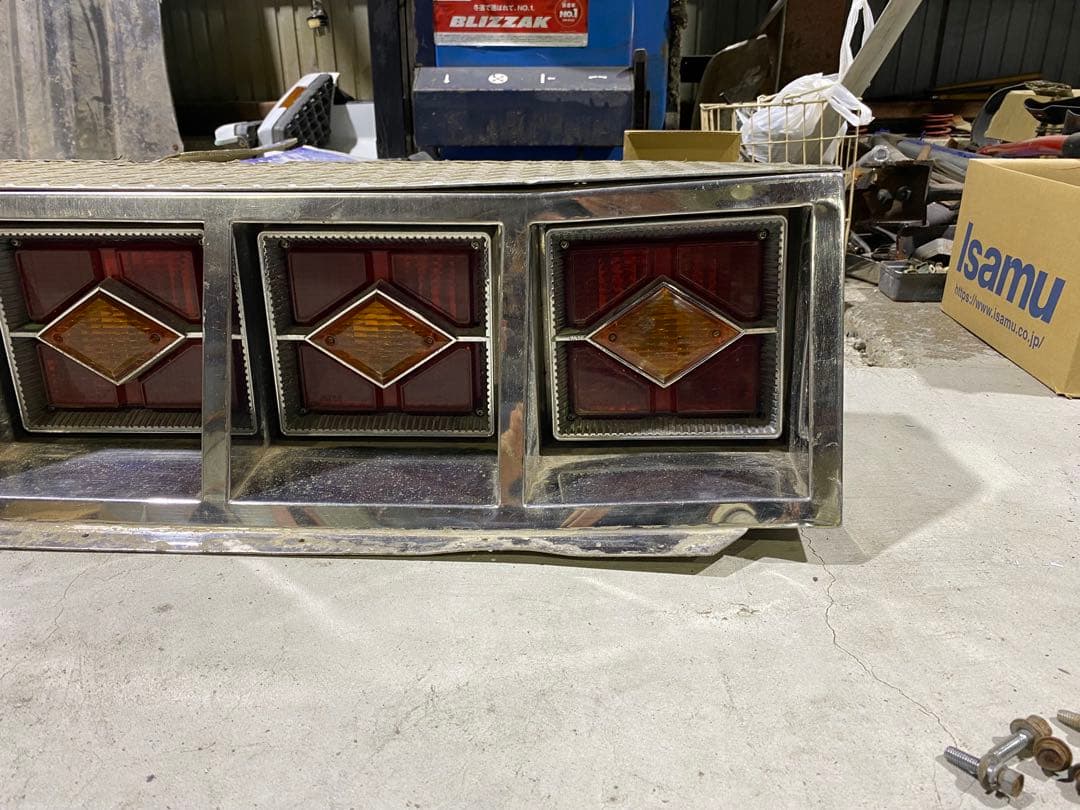 10連カミオンテール　4トン