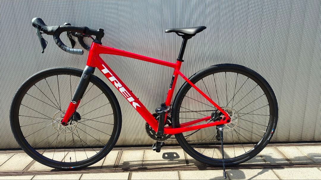 自転車本体 TREK Domane AL4 Gen4 2024