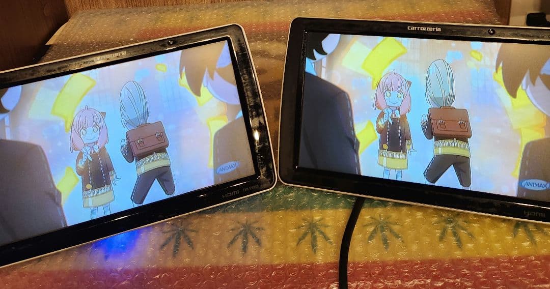 カロッツェリア　ヘッドレストモニター　プライベートモニター