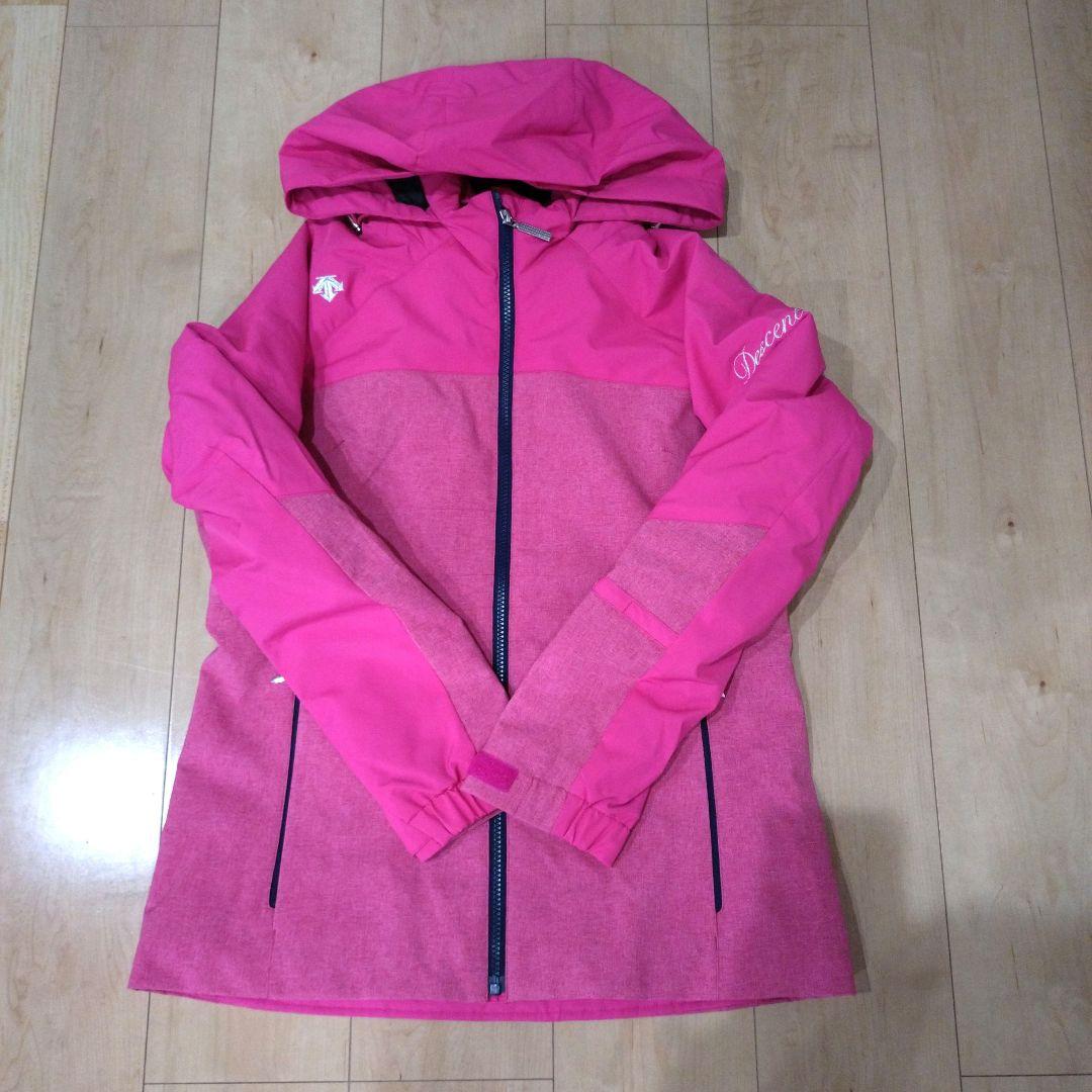 未使用　デサント　レディース　スキーウェア　スノボウェア　上下セット　M ピンク
