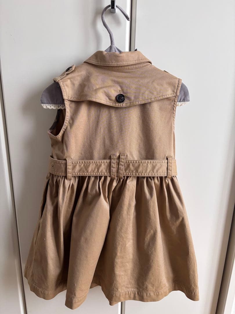 Burberry ベージュ ノースリーブ ワンピース 4歳　104