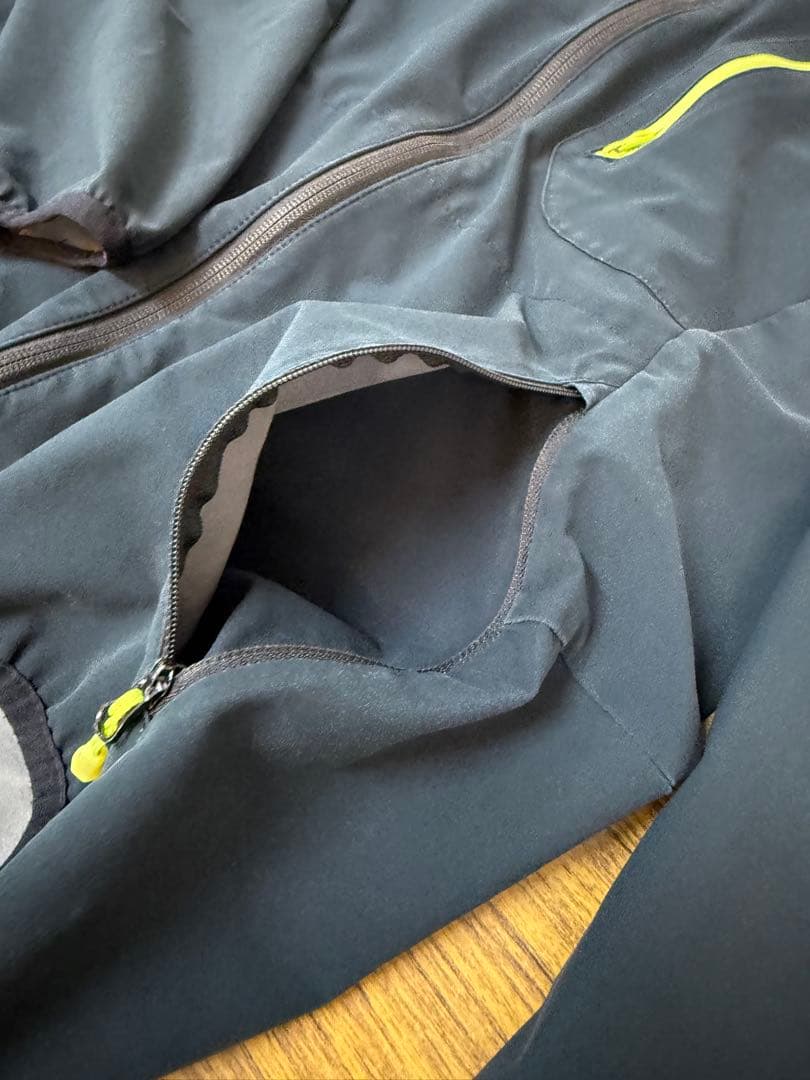 シマノ　ストレッチ3レイヤージャケット