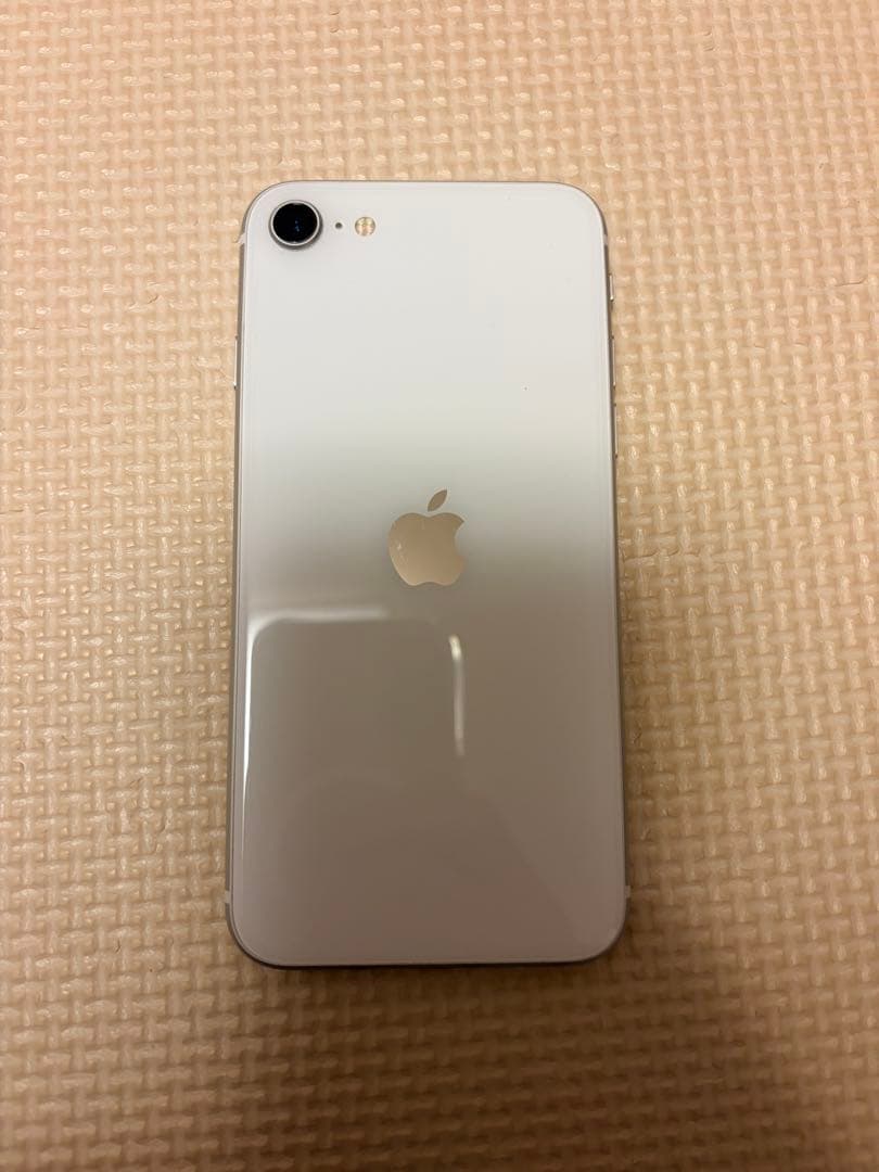 Apple iPhone SE 第2世代　ホワイト