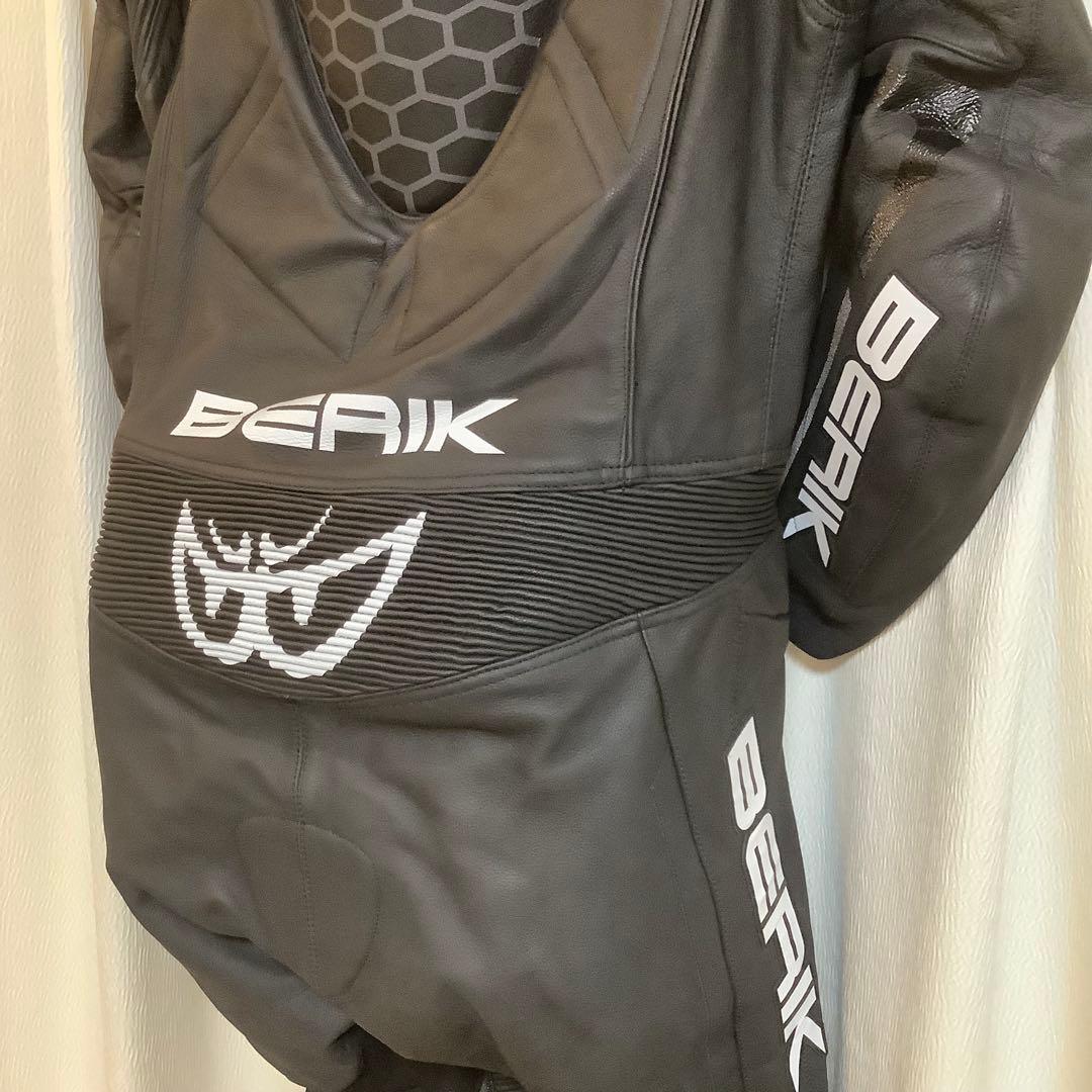 【未使用】MFJ公認 BERIK ベリック レーシングスーツ 52サイズ