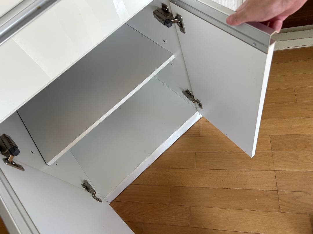 SunnyTakahashi ホワイト食器棚 ガラス扉付き 5段