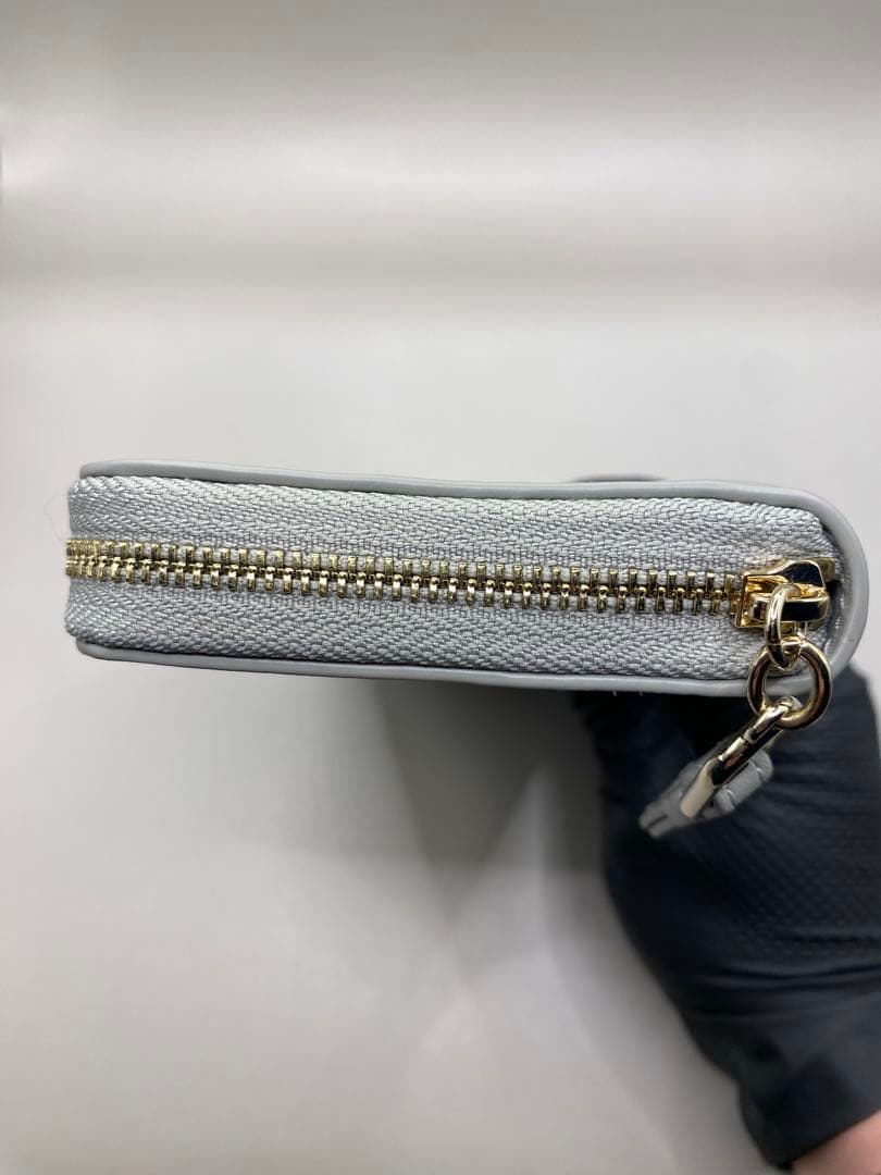 koaゆっくり出品中様 [未使用品] FURLA グレー レザー 長財布