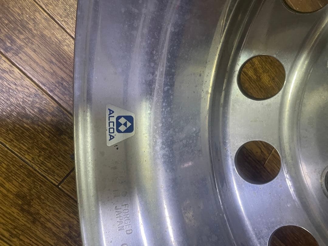 アルコア　中古アルミホイール　6.00×17.5 6穴　135