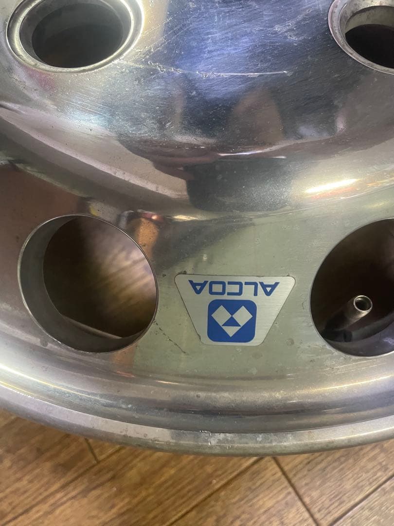 アルコア　中古アルミホイール　6.00×17.5 6穴　135