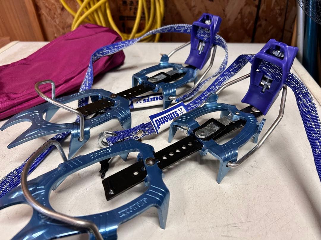 シモン　アルミアイゼン