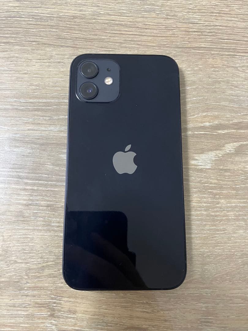 【美品】Apple iPhone 12ブラック 本体