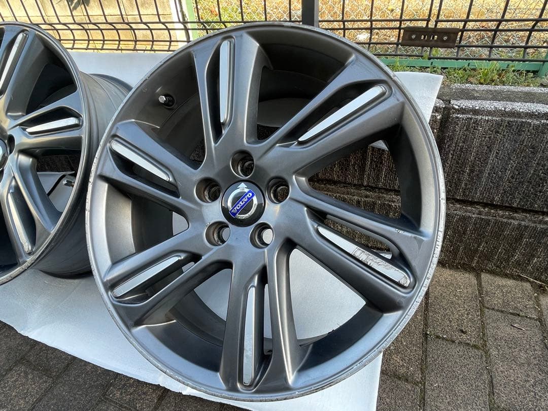 ボルボ V40クロスカントリー 純正18インチホイール ダークグレー 訳あり