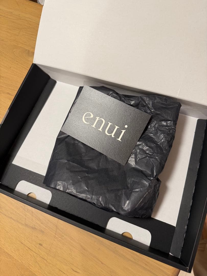 美容師　エプロン　enui apronブラック　フリーサイズ　箱とクーポン付き