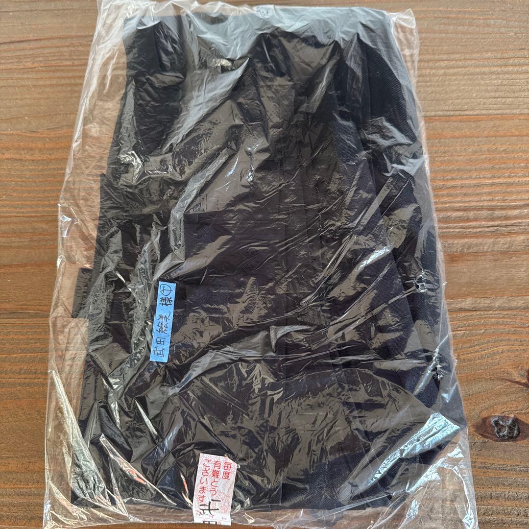 美容師　エプロン　enui apronブラック　フリーサイズ　箱とクーポン付き