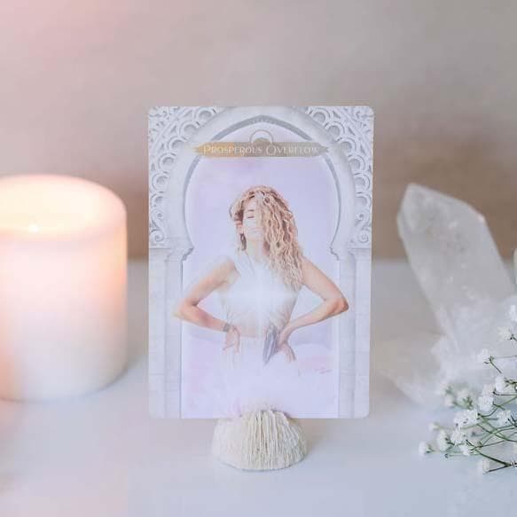 【正規品オラクルカード】富の創造と経済的な繁栄を✨豊かさをもたらす女性のデッキ