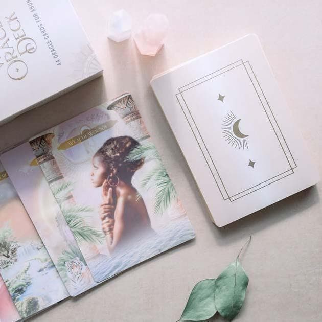 【正規品オラクルカード】富の創造と経済的な繁栄を✨豊かさをもたらす女性のデッキ