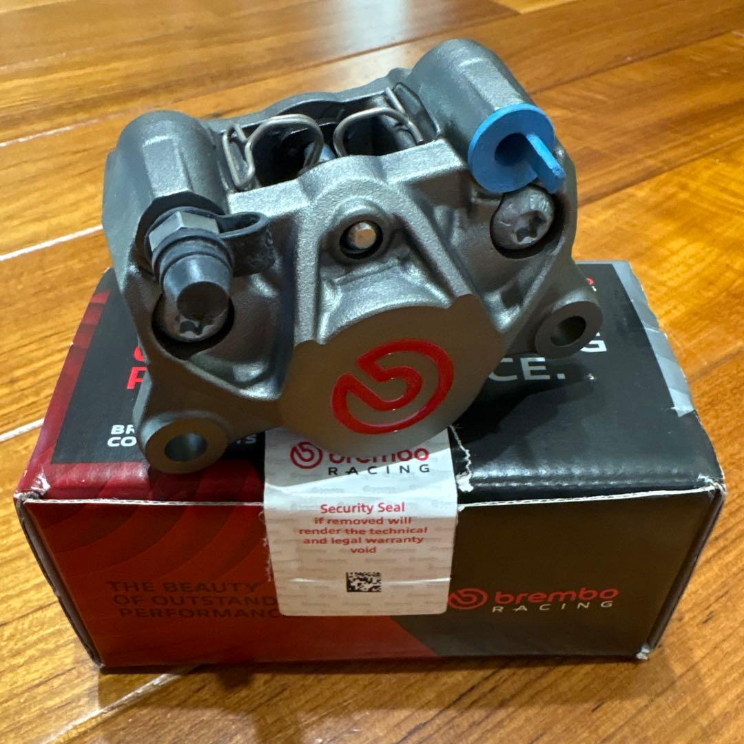 brembo キャリパー　カニ　新品