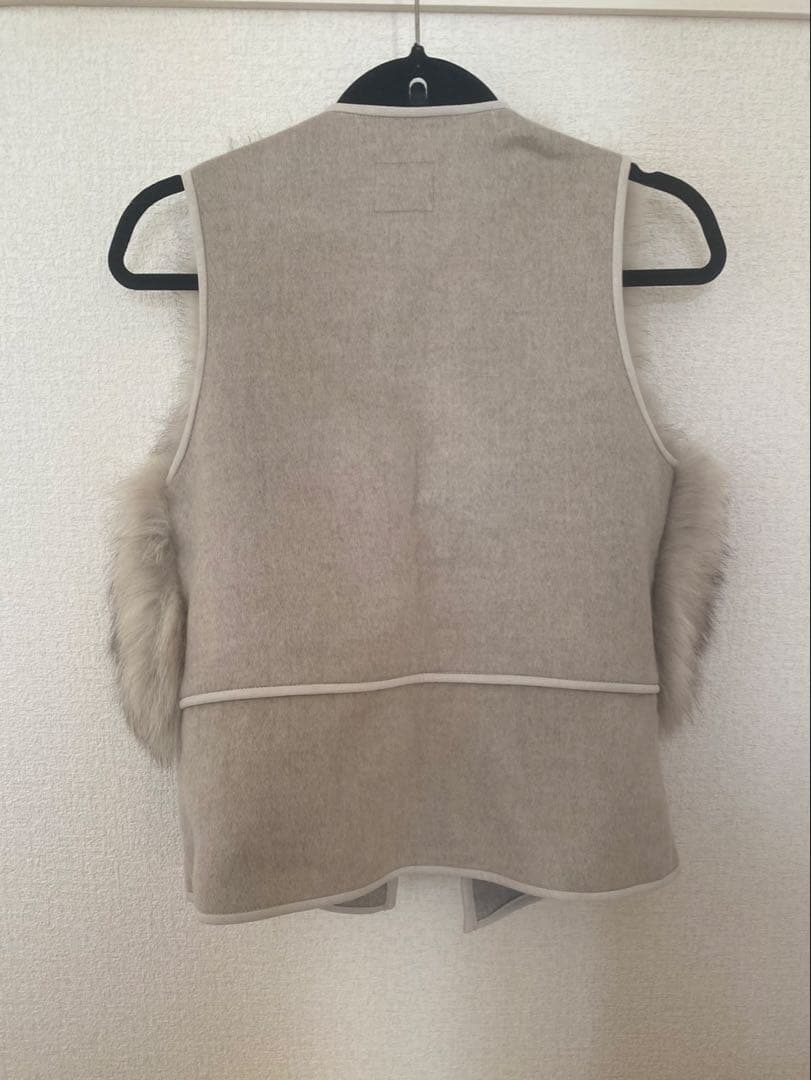 Happy panda 　Sov. フォックスファーパイピングベスト