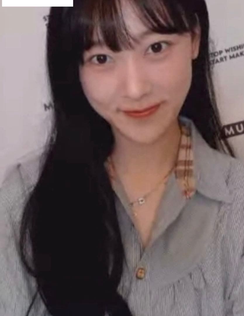 ARTMS チェリ 直筆サイン入りポラロイド チェキ LOONA