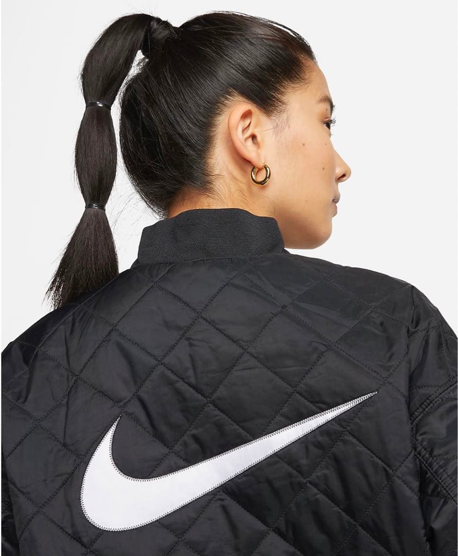 NIKE ウィメンズ バーシティ ボンバージャケット
