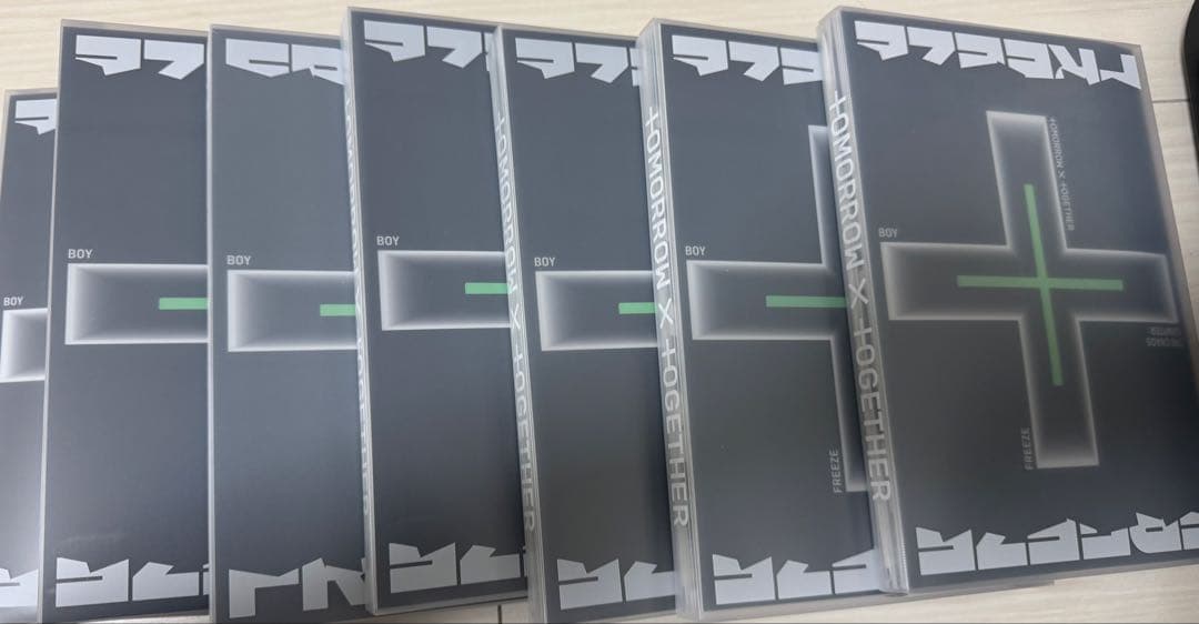 即購入可　公式　TXT 韓国　アルバム　100枚　まとめ売り