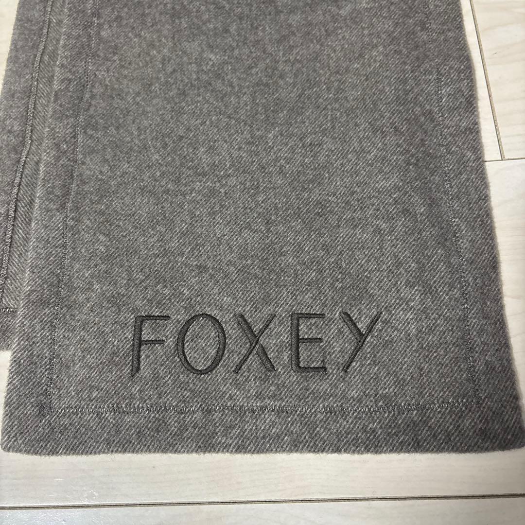 希少！FOXEY フォクシー　ヌートリア付き カシミヤ　ストール　マフラー