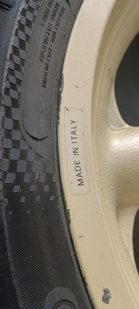 87`GSX-R1100用 ヨシムラマービックマグホイール