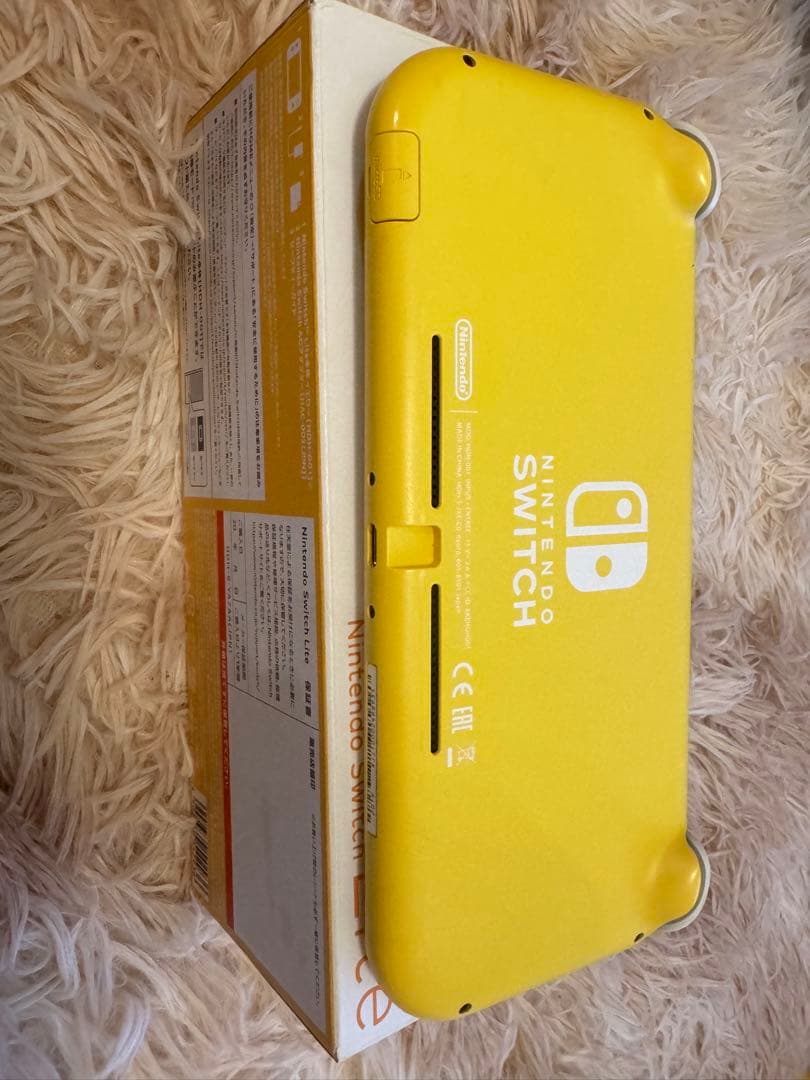 Nintendo Switch Lite イエロー 本体 【箱・本体のみ】
