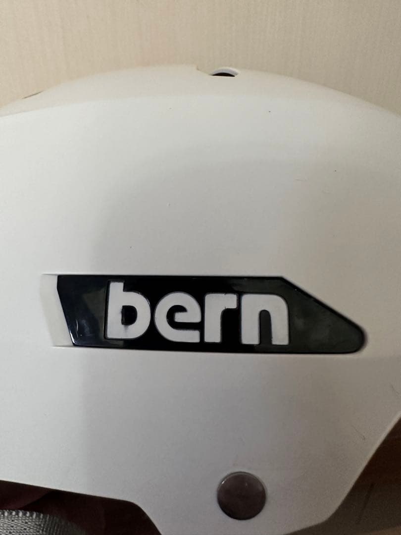 【新品未使用】bernヘルメット オールシーズン【HENDHERIX】