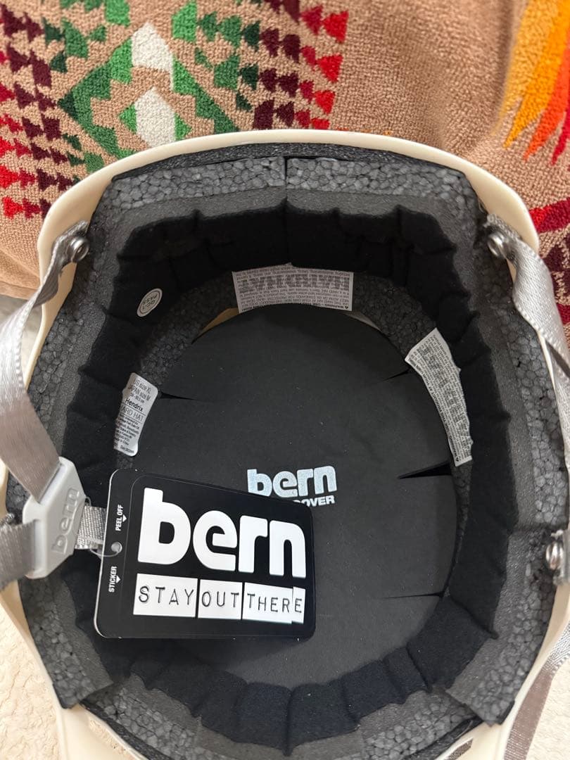 【新品未使用】bernヘルメット オールシーズン【HENDHERIX】