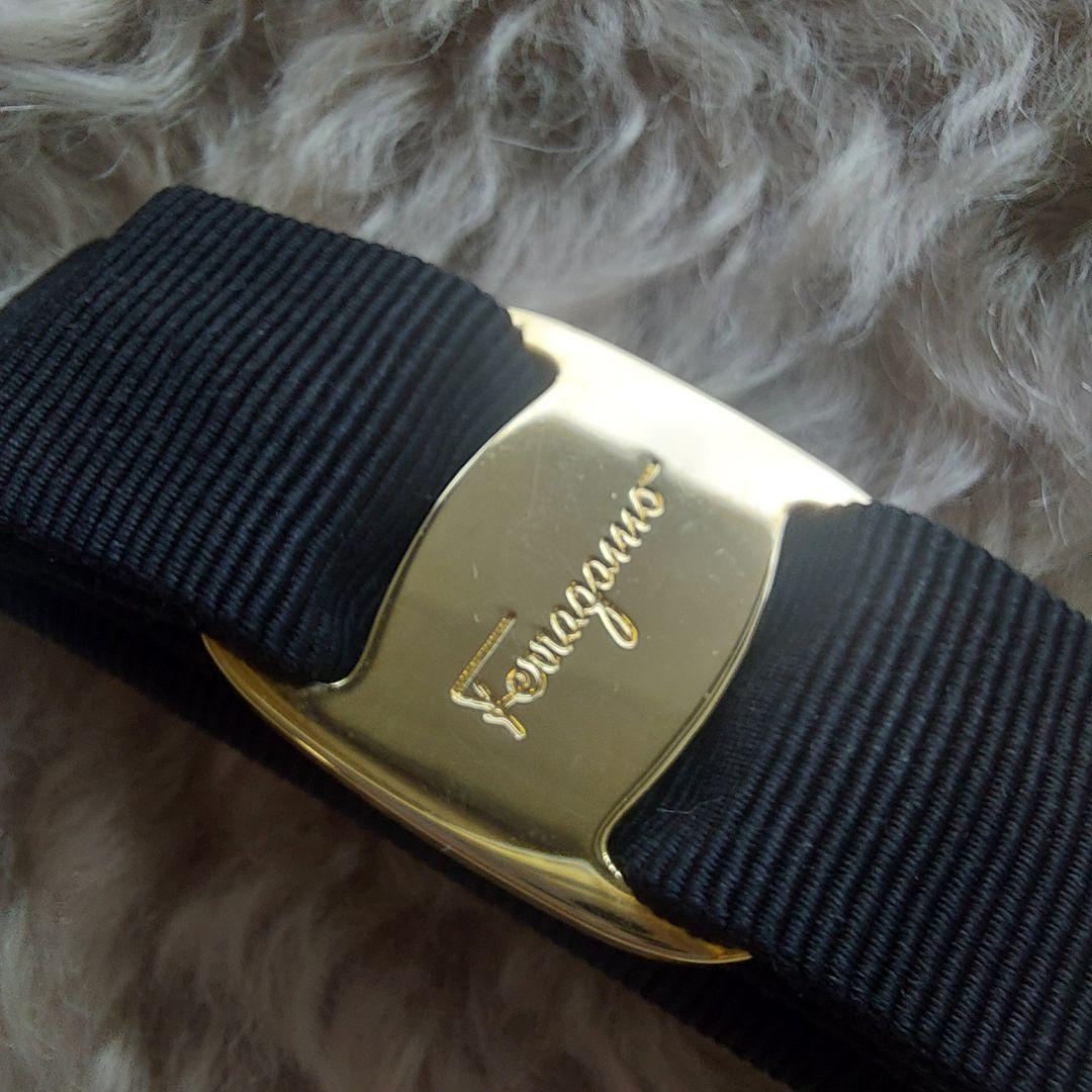 フェラガモ　ヴァラリボン　バレッタ　ヘアアクセサリー　ブラック　黒