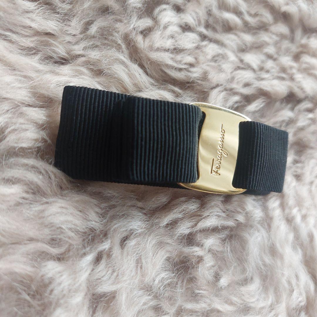 フェラガモ　ヴァラリボン　バレッタ　ヘアアクセサリー　ブラック　黒