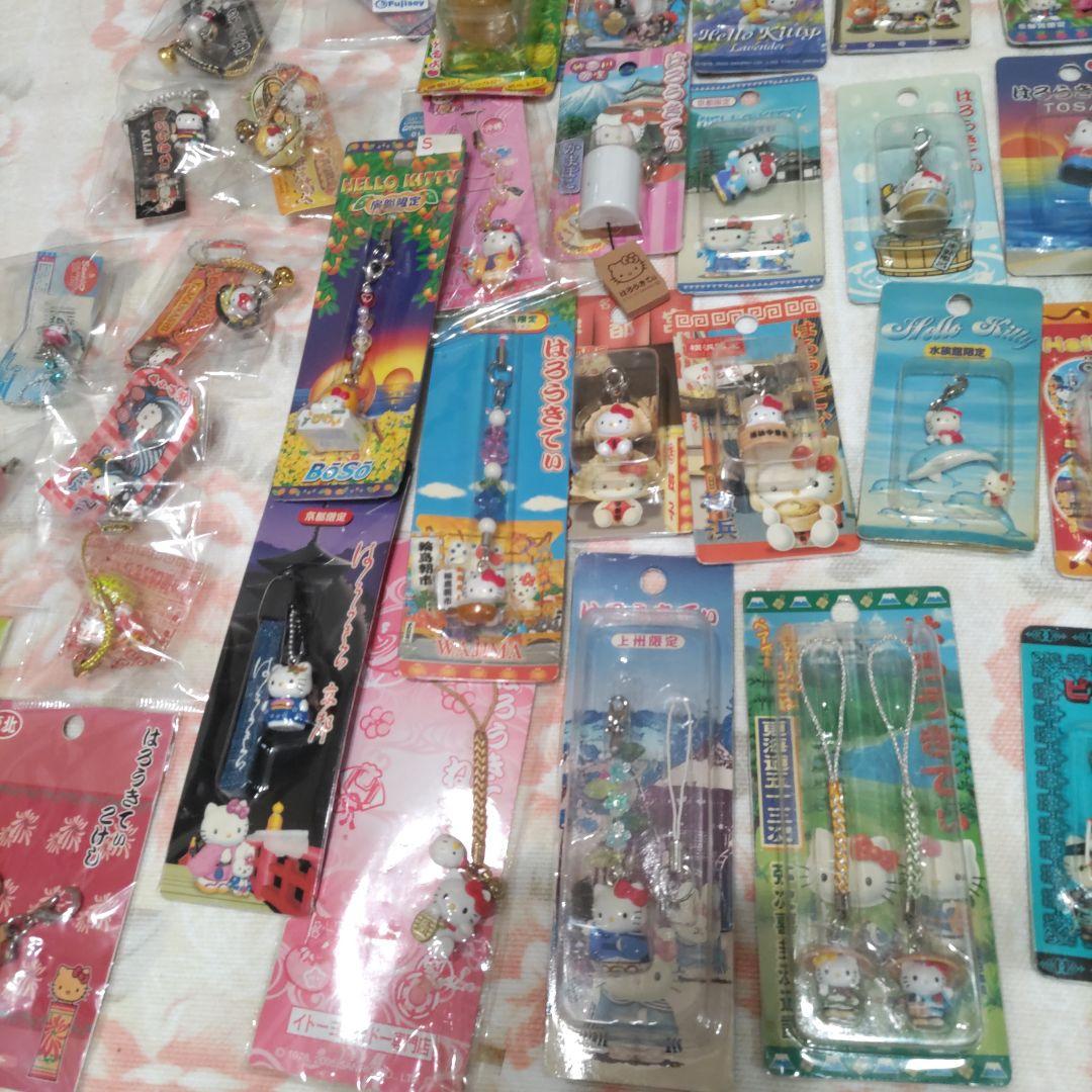 ご当地ハローキティ根付　ファスナーチャームマスコット62点