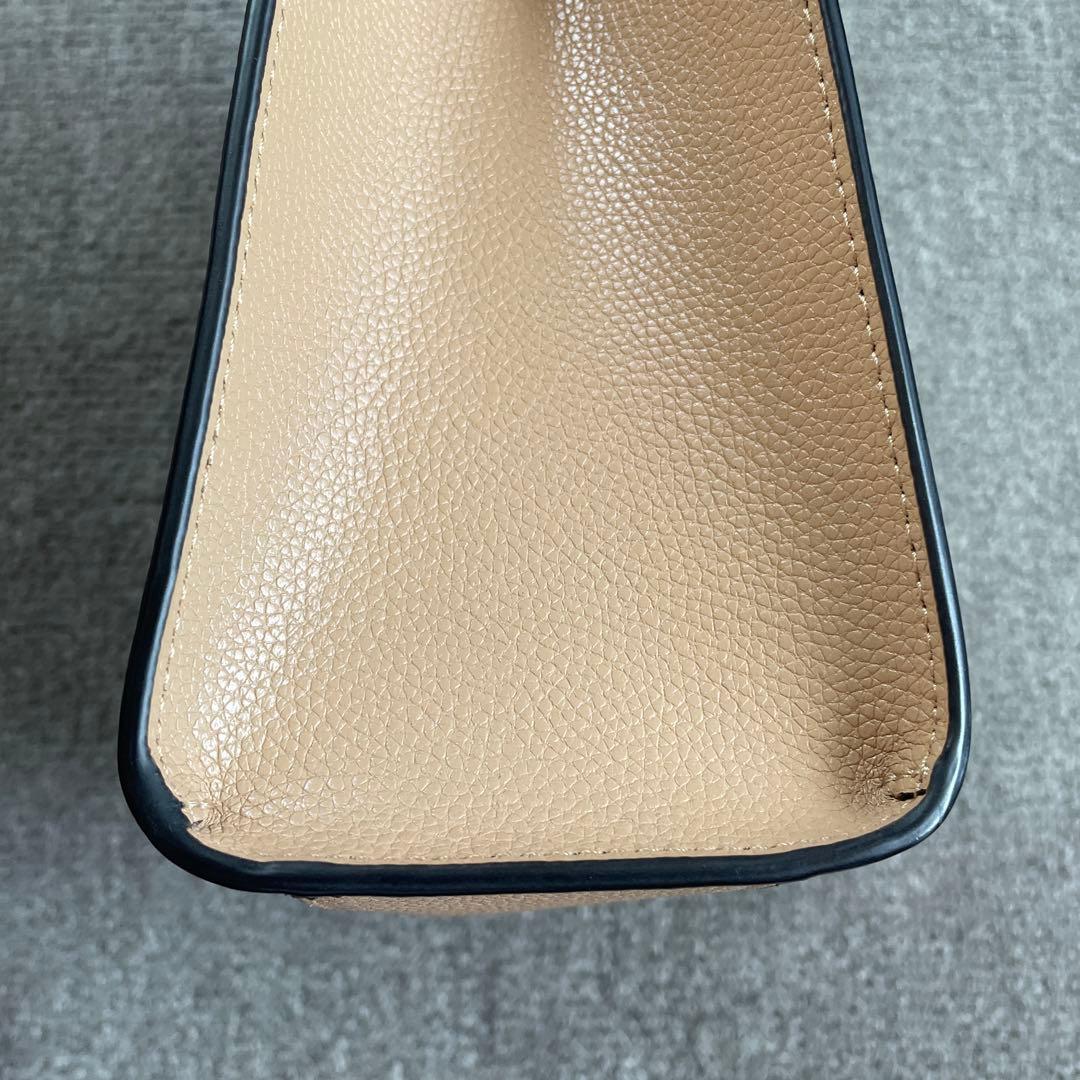 【まるこ】MARC JACOBS マークジェイコブス M0016132