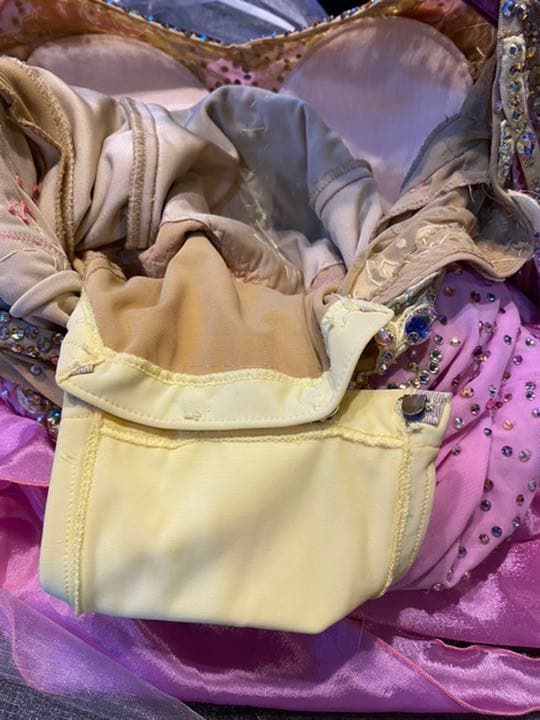 ⭐︎社交ダンス　スタンダードドレス　Mサイズくらい⭐︎ お値引きいたします！