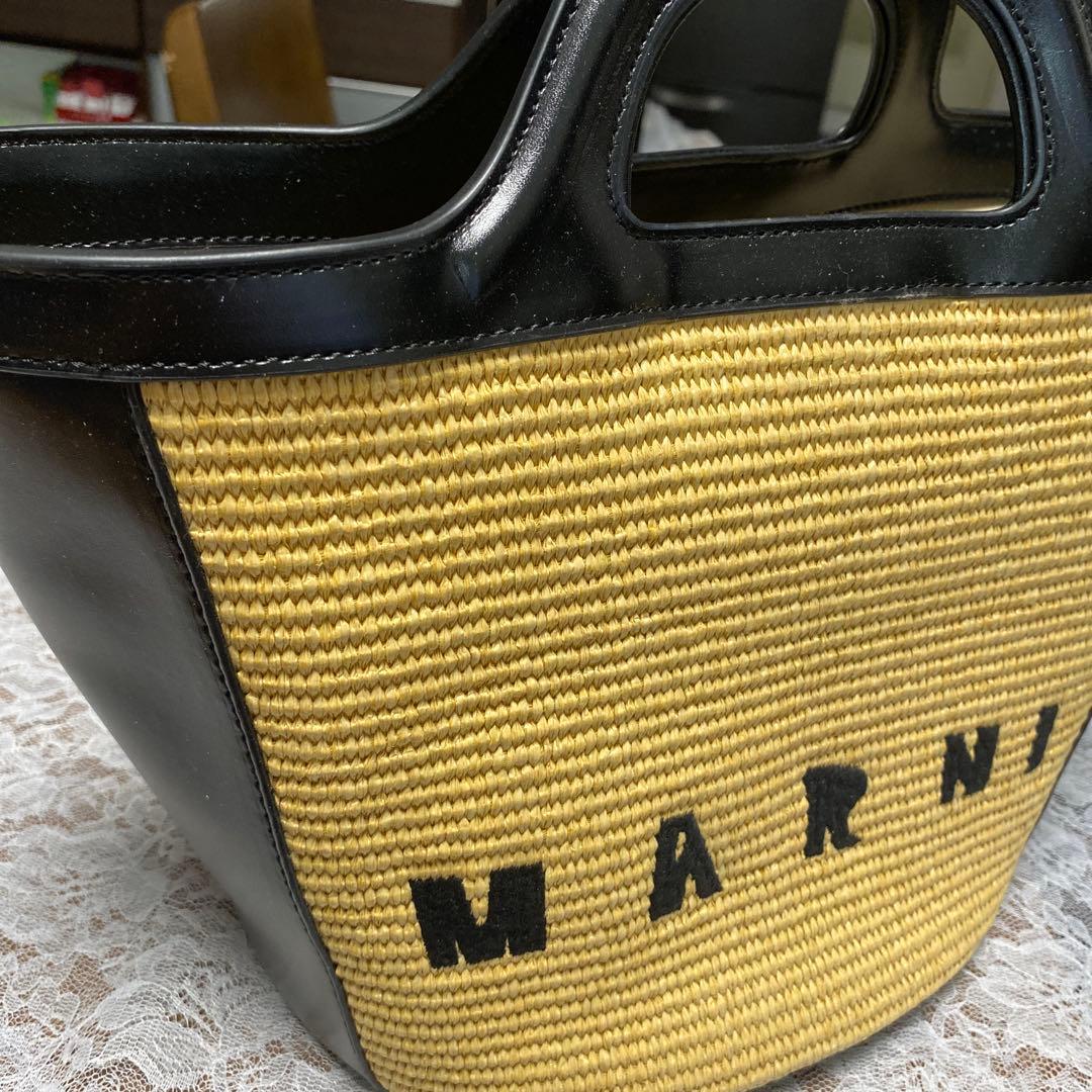 R anページ　MARNI かごバッグ 黒/黄色