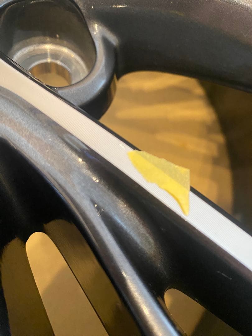 60プリウス　19インチ アルミホイール　1箇所微傷あり