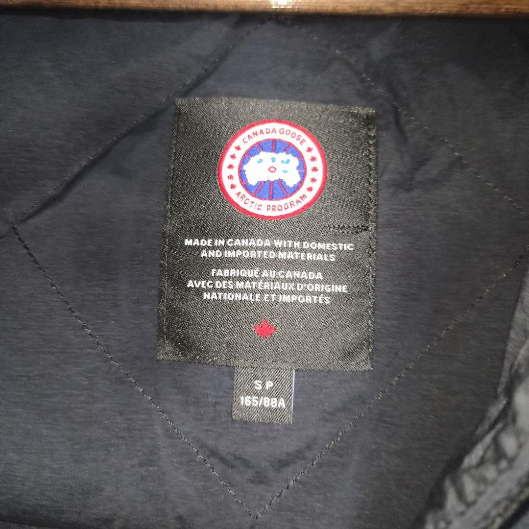 カナダグース ダウンベスト