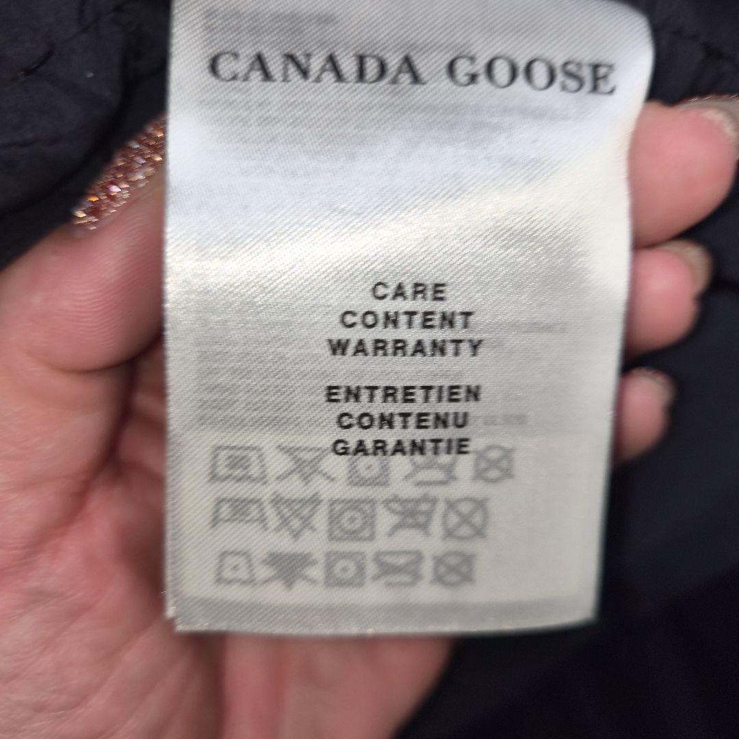 カナダグース ダウンベスト