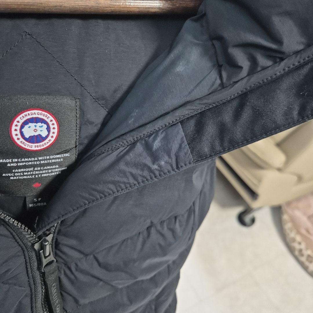 カナダグース ダウンベスト