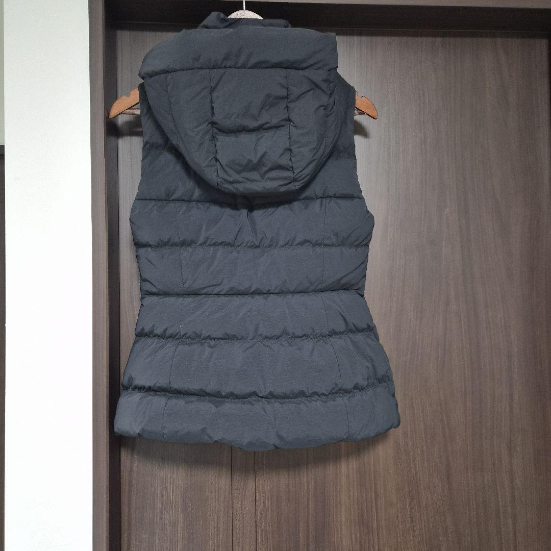 カナダグース ダウンベスト